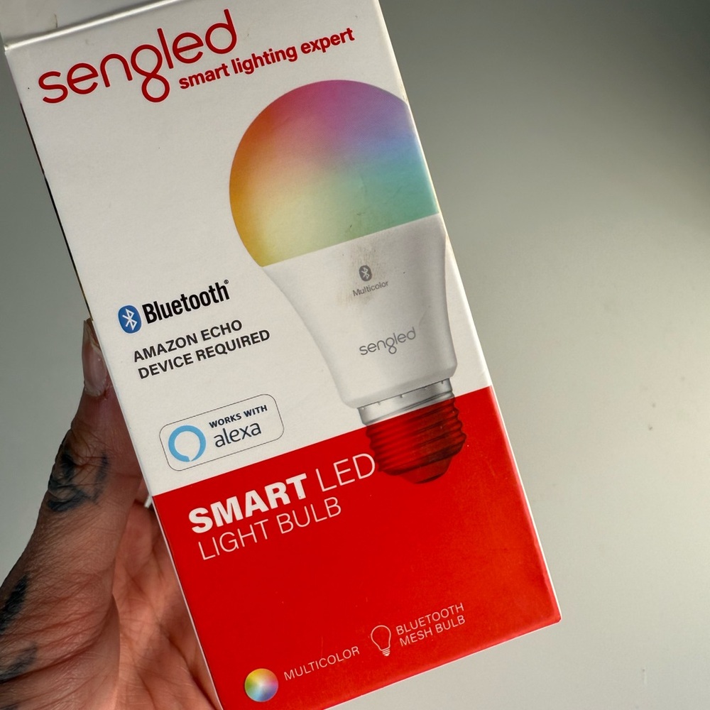 Multicolor Smart LED Light Bulb